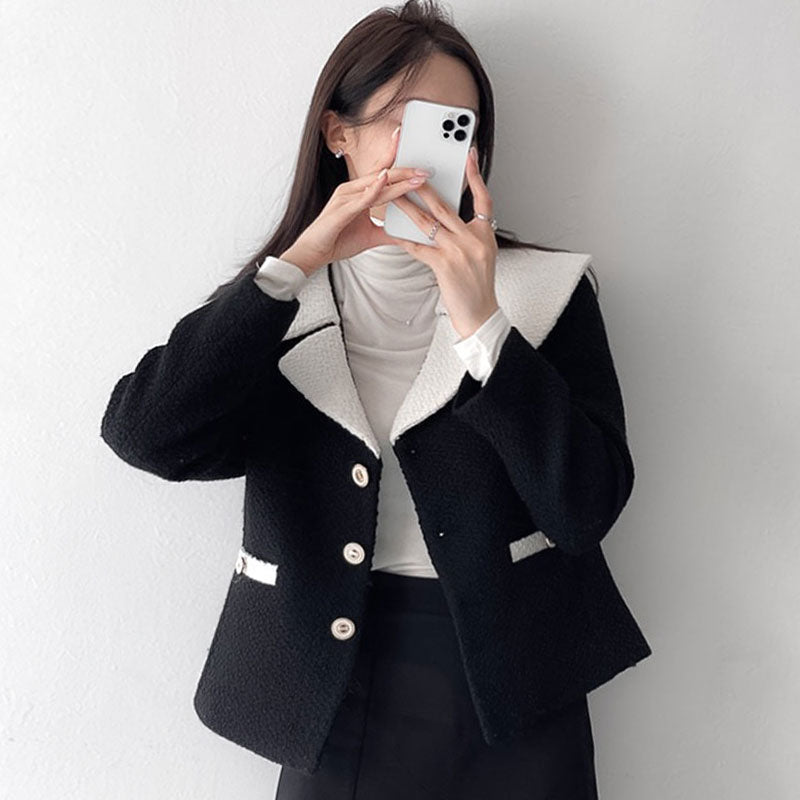 Contrast Navy Collar Tweed Coat / White / S
